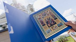 Михаил Дегтярев и Алексей Текслер посетили собор Рождества Христова в Челябинске
