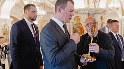 Михаил Дегтярев и Алексей Текслер посетили собор Рождества Христова в Челябинске