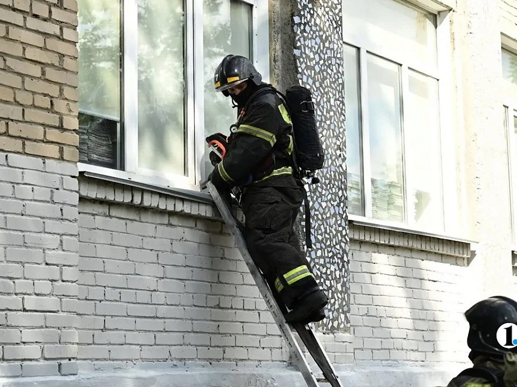 В челябинских школах отработали сценарий с захватом заложников и БПЛА