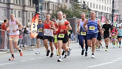 Более 6 тысяч любителей бега вышли на старт Челябинского марафона — 2026