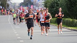 Более 6 тысяч любителей бега вышли на старт Челябинского марафона — 2026