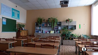 Челябинским школьникам запретят использовать телефоны на уроках с 1 сентября