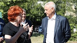 В Магнитогорске по инициативе жителей появились детская площадка и спорткластер