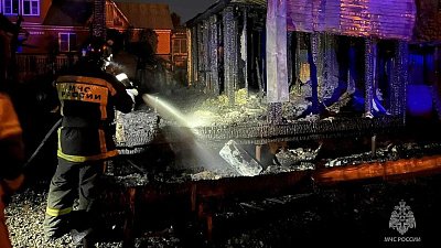В Челябинске после ночного пожара в бане нашли тело 51-летнего мужчины