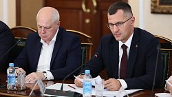 В Челябинской области обсудили меры безопасности и готовность школ к учебному году