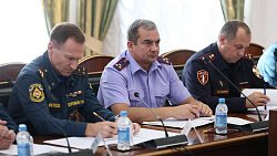 В Челябинской области обсудили меры безопасности и готовность школ к учебному году