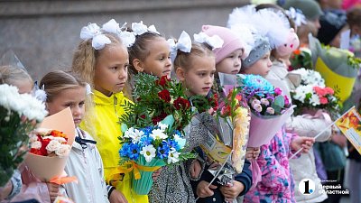 Алексей Текслер поздравил школьников и студентов с 1 Сентября