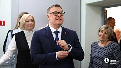 Алексей Текслер 1 сентября побывал на линейке в школе № 68 имени Е. Н. Родионова