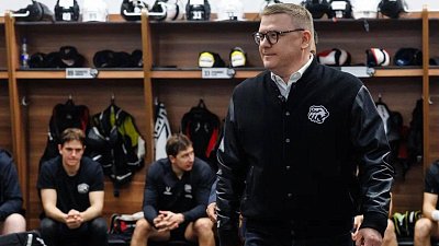 «Все в ваших руках»: Алексей Текслер напутствовал «Трактор» перед сезоном