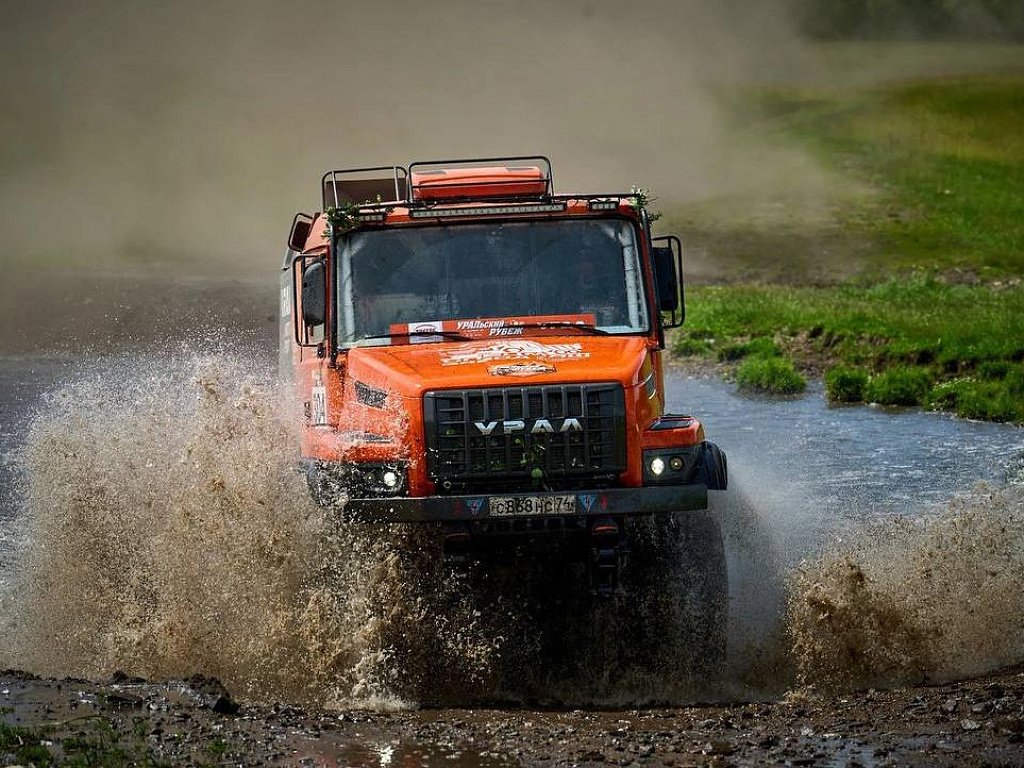 Команда URAL MOTORSPORT заявила три экипажа на баху «Уральский рубеж»