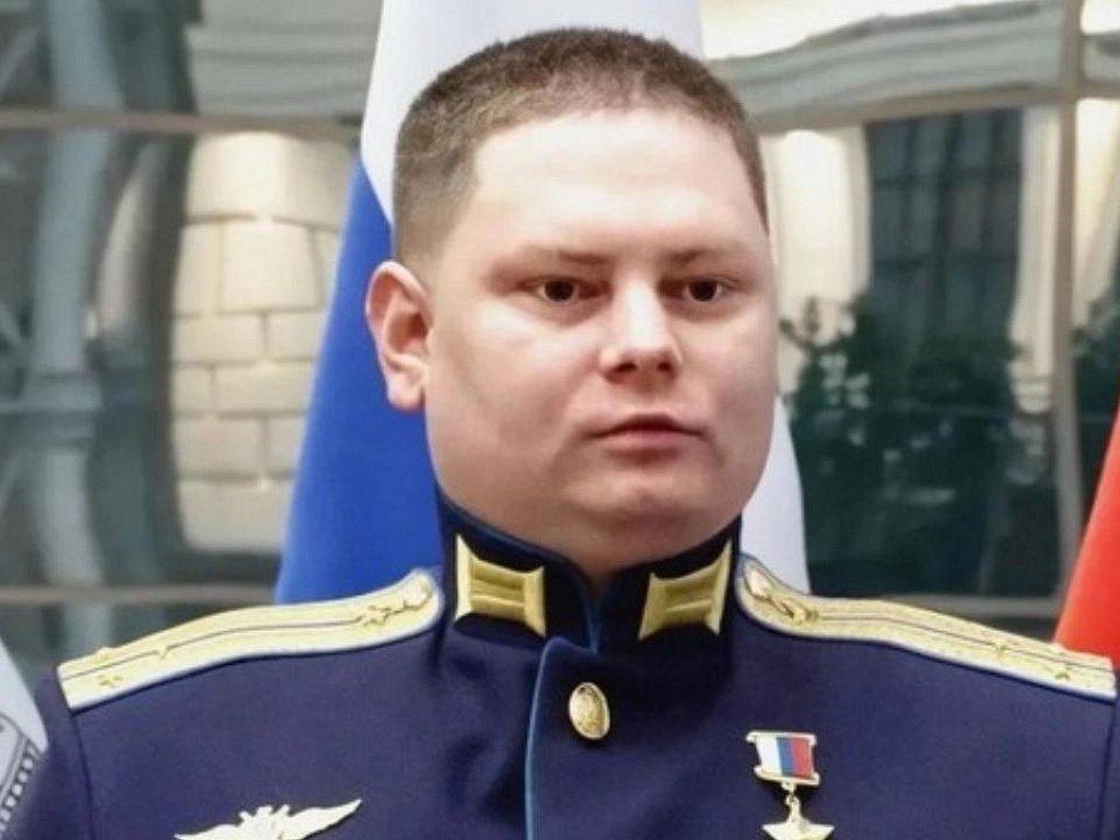 Командир из Озерска получил звезду Героя от Министерства обороны