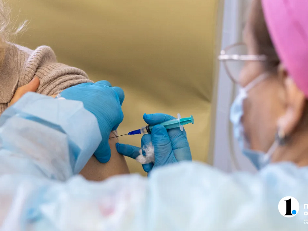 В поликлиники Челябинской области поступила вакцина от гриппа
