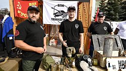 Алексей Текслер познакомился с проектами волонтеров Южного Урала