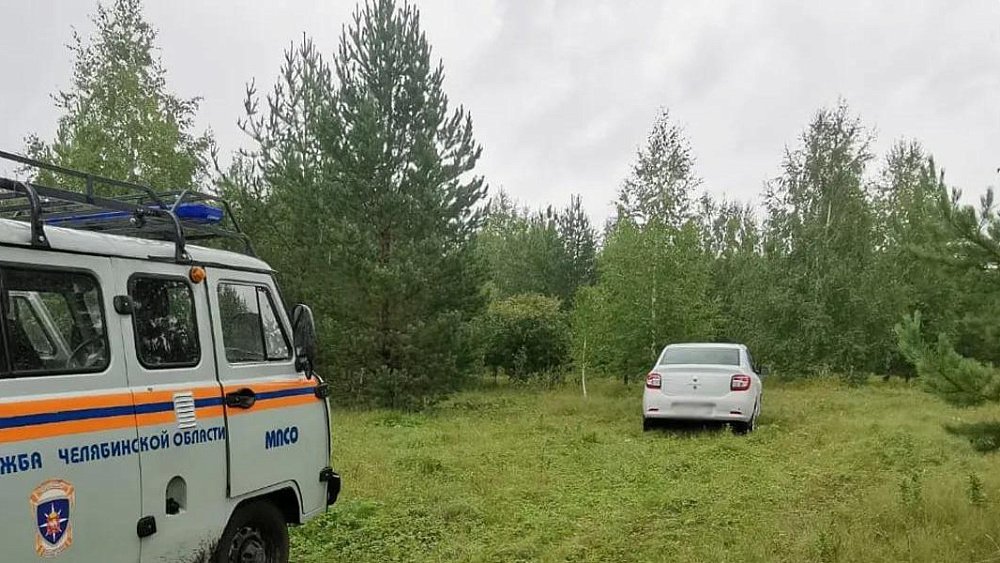 Почти четыре часа искали заблудившуюся в лесу под Челябинском 53-летнюю женщину