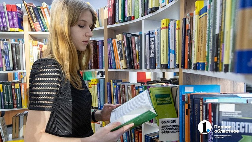 Школьники Челябинской области стали больше читать онлайн-книги