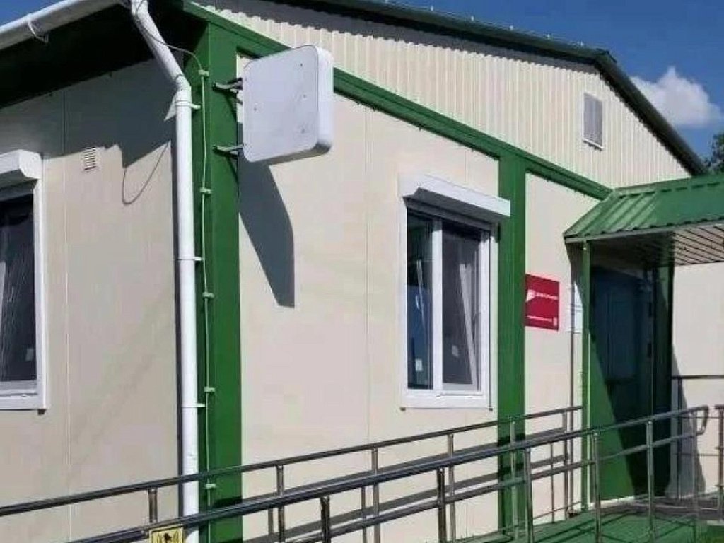 В деревне Лебедки фельдшер принимает пациентов в новом ФАПе