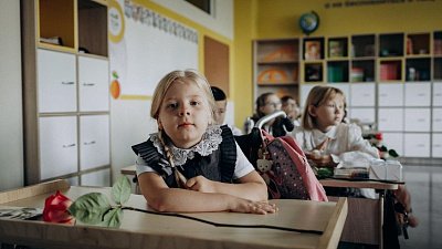 «Не поверили, что бесплатно»: мама девочки на коляске рассказала о школе с доступной средой