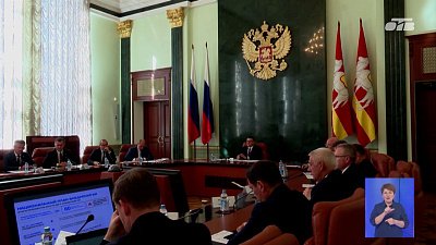 Губернатор Челябинской области провел заседание регсовета по ИИ