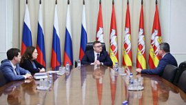 Алексей Текслер и глава «Лукойл‑Уралнефтепродукт» обсудили поставки топлива