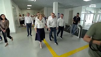 Губернатор Челябинской области проверил готовность образовательных учреждений к новому учебному году