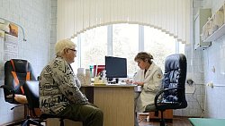 Врачебный десант ЧОКБ добрался до поселка Первомайского