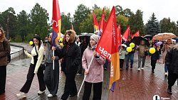 Первоклашки Челябинска прошли парадом в честь 290‑летия города