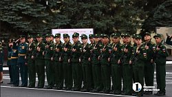Возрожденному Челябинскому танковому училищу вручили Боевое знамя