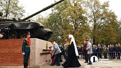 Возрожденному Челябинскому танковому училищу вручили Боевое знамя