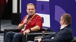Алексей Текслер встретился с южноуральцами на Международном фестивале молодежи