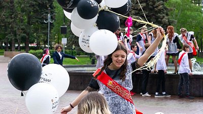В Челябинске забронировано 80% популярных площадок для выпускных вечеров