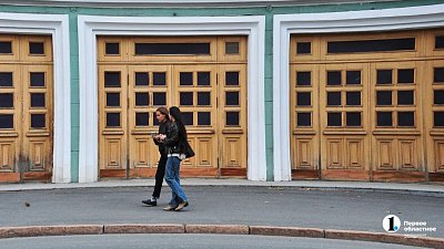 Челябинцы по пять дней в неделю выходят на прогулки по городу с экскурсоводами