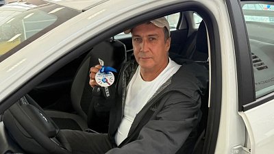 Восемь южноуральцев получили автомобили от Соцфонда