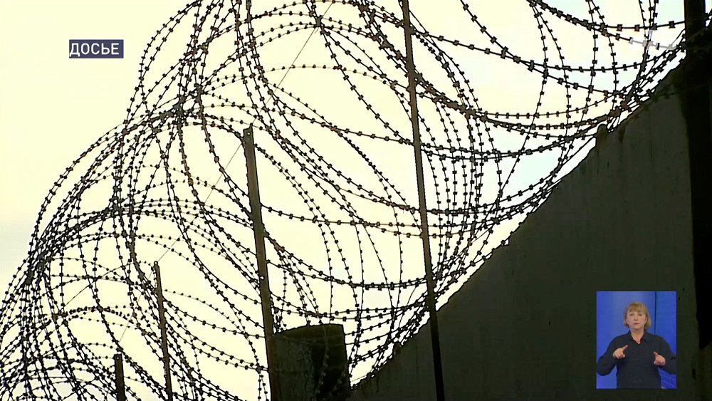 На Челябинском вокзале полицейские задержали молодых людей с наркотиками