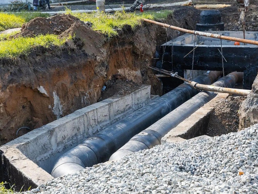 В Челябинске к зиме планово меняют 16 километров теплотрасс