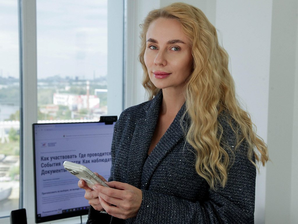 Анна Воронова проголосовала на выборах депутатов Госдумы дистанционно