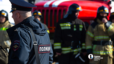 Пункт выдачи заказов загорелся в районе ЧМЗ