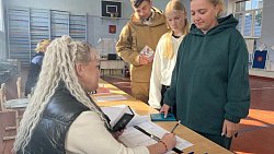 Волонтеры «ЛизаАлерт» из Златоуста пришли на выборы всей семьей