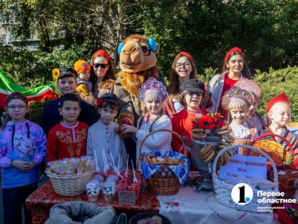 В Челябинске в день выборов благотворительную ярмарку посвятили Году единства народов