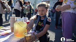 В Челябинске в день выборов благотворительную ярмарку посвятили Году единства народов