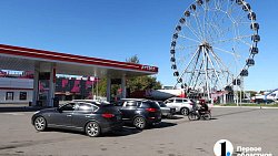 В Челябинске АЗС стали наполнять бензином