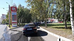 В Челябинске АЗС стали наполнять бензином