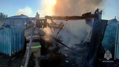 Два человека погибли на пожаре в Кизильском округе
