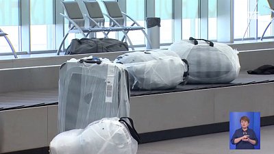 Мужчину с партией одежды поймали в челябинском аэропорту