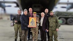 «В окопах атеистов нет»: как одна икона связала поколения южноуральцев
