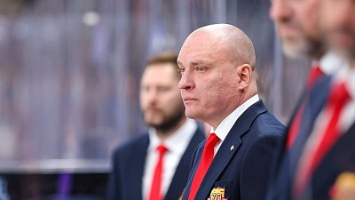 Хоккейный клуб «Металлург» наказал тренера Андрея Разина за мат