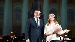 Театр оперы и балета отметил 70-летие праздничным концертом