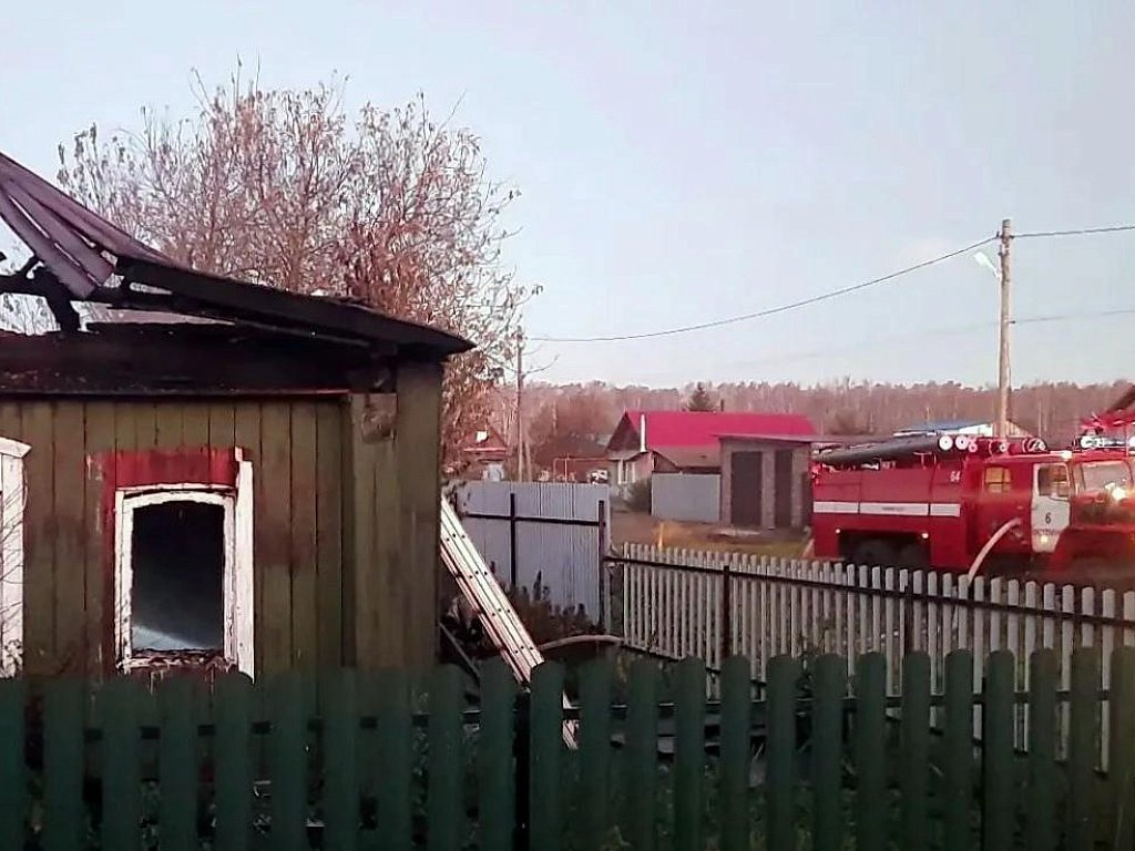 В селе Большой Куяш из‑за оставленной золы сгорели дом и баня