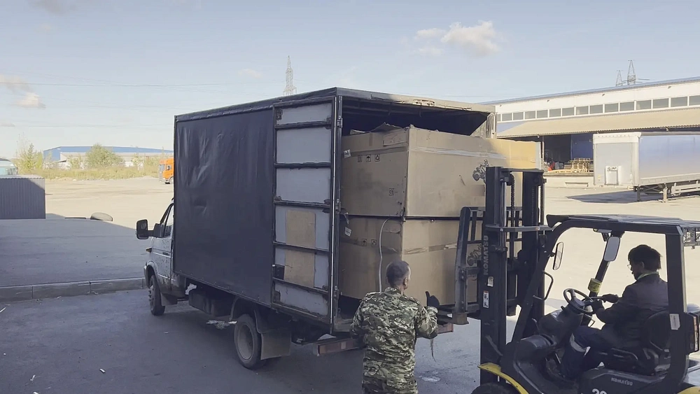 Челябинская таможня передала конфискованные мотоциклы и одежду Народному фронту