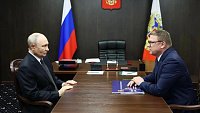 Президент Владимир Путин провел встречу с губернатором Алексеем Текслером
