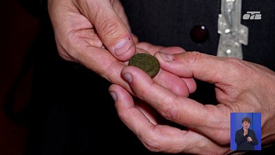На территории храма под Миассом нашли старинную монету